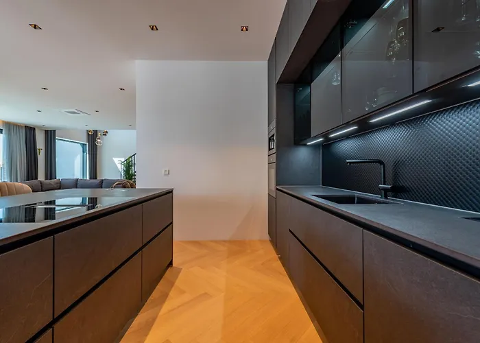 Neo Zadarvillas Βίλα *