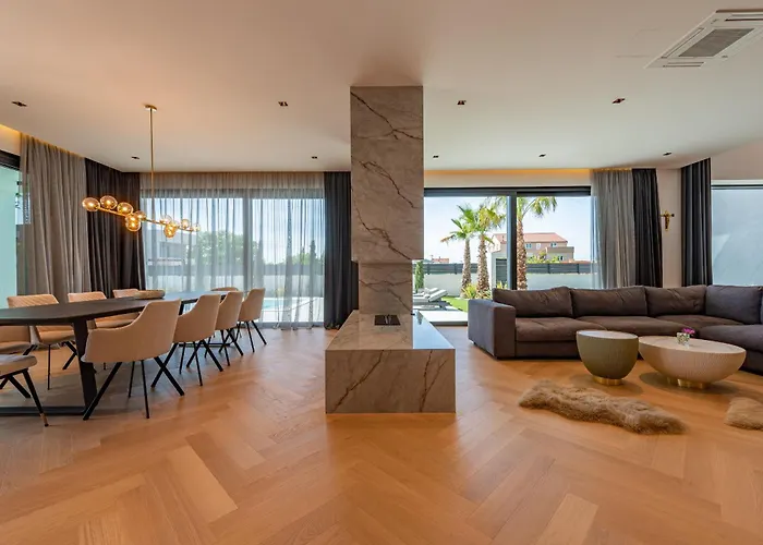 Βίλα Neo Zadarvillas *