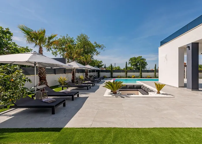 Neo Zadarvillas